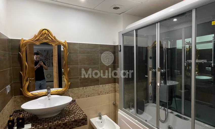 شقة عطلة في طنجة: إطلالة على البحر، غرفتان، راحة شقة عطلة في طنجة: إطلالة على البحر، غرفتان، راحة