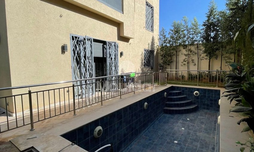 Villa te koop in Marrakech: Luxe, zwembad en tuin - view 9