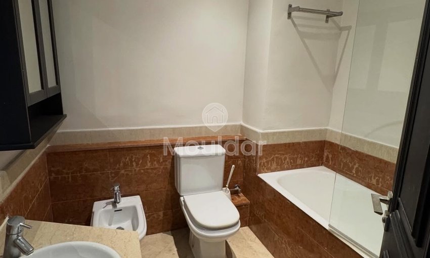 Charming Apartment in Aïn Diab: 3 Bedrooms, Balcony, Secure - view 10