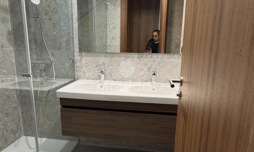 شقة حديثة مكونة من غرفتي نوم للايجار في مدينة الدار البيضاء المالية - view 9