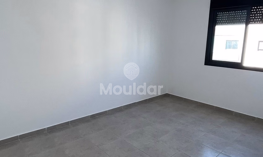 À Vendre : Charmant Appartement 2 Chambres avec Balcon à Tanger
