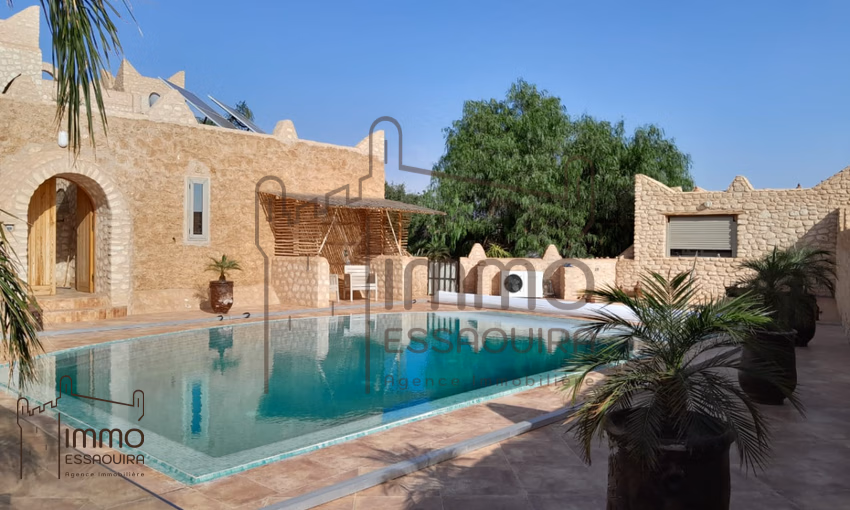 فيلا مع AVNA 4 غرف نوم