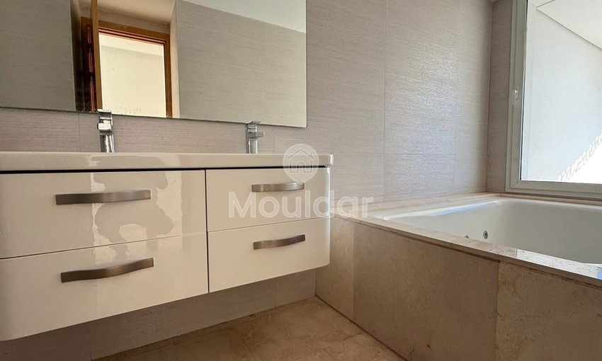 بنتهاوس رائع للإيجار في الدار البيضاء، 3 غرف نوم وأكثر - view 11