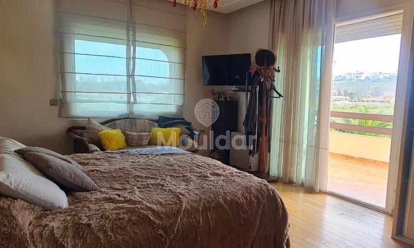 Villa de Prestige à Casablanca : Luxe et Confort au Bord de Mer Villa de Prestige à Casablanca : Luxe et Confort au Bord de Mer