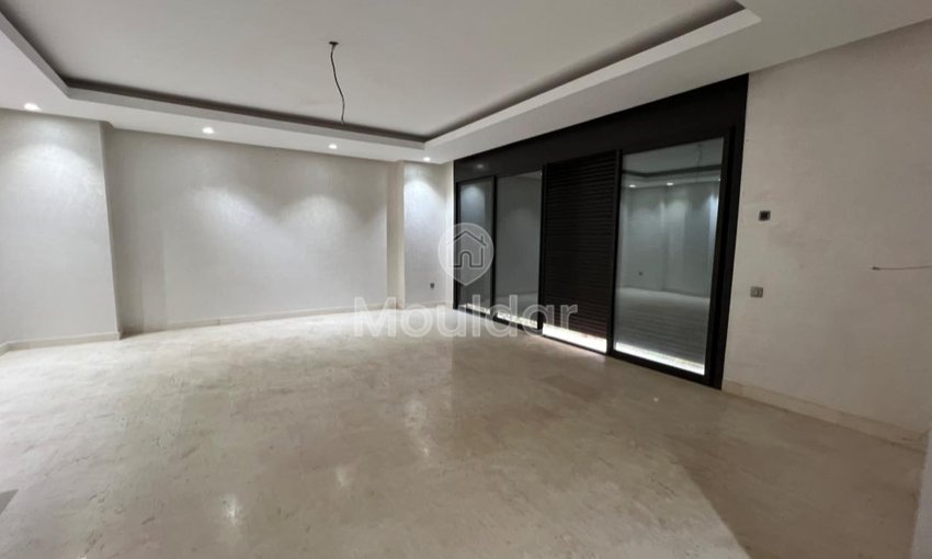 Villa de Luxe à Aïn Diab : 4 Chambres avec Piscine - view 2