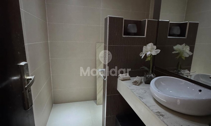 Appartamento In Affitto: Eleganza e Spazio al C.I.L a Casablanca - view 12