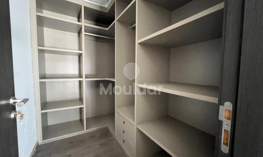 Villa de Luxe à Aïn Diab : 4 Chambres avec Piscine - view 5