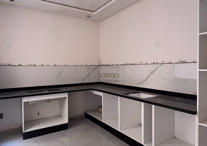 Bonito apartamento de 2 habitaciones en Essaouira con terraza privada