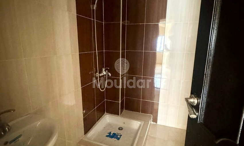 Satılık: Balkonlu ve asansörlü geniş daire Fes'te - view 13