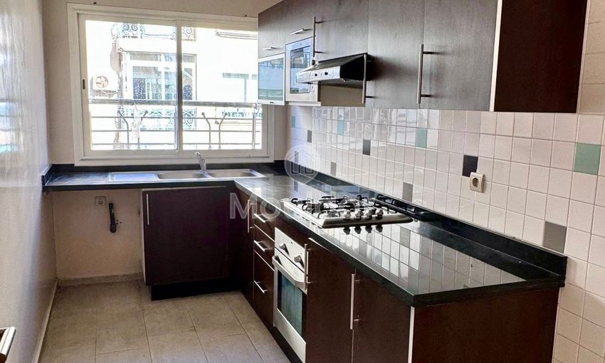 شقة للإيجار في الدار البيضاء: غرفتان مع شرفة - view 6