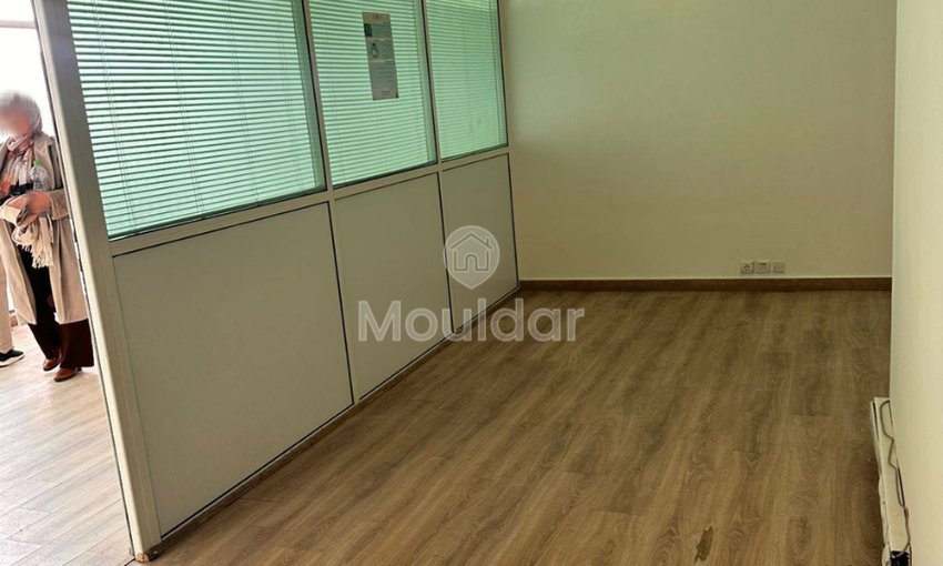 Büro zu Vermieten in Casablanca: Fläche von 63 m² mit Balkon - view 3