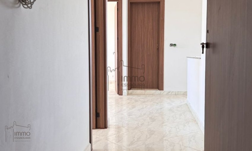 Apartamento Elegante de 2 Quartos com Terraço - view 13