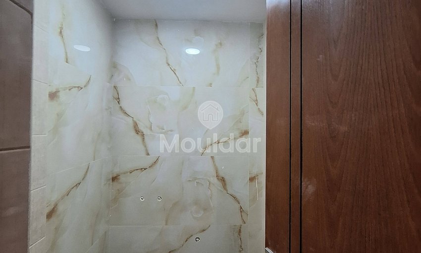 Υπέροχο Διαμέρισμα στη Μαρτίλ: 3 Υπνοδωμάτια και Μπαλκόνι - view 7