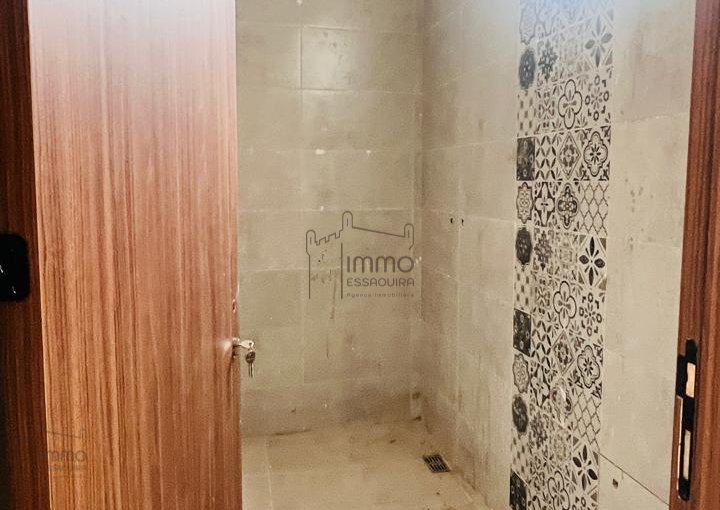 Apartamento Elegante de 2 Quartos com Terraço - view 21