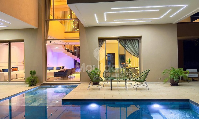 الهروب إلى مراكش: فيلا فاخرة مع مسبح وحديقة - view 12