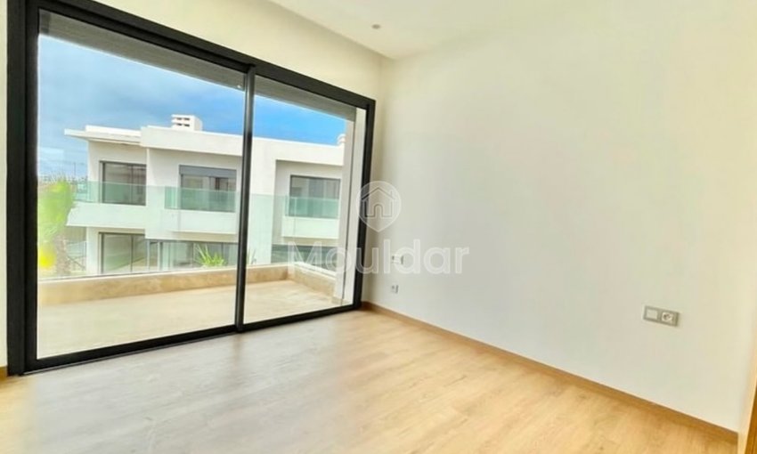 Μοναδική Βίλα προς Ενοικίαση στην Αΐν Ντιάμπ - Ιδανική για Εσάς - view 4