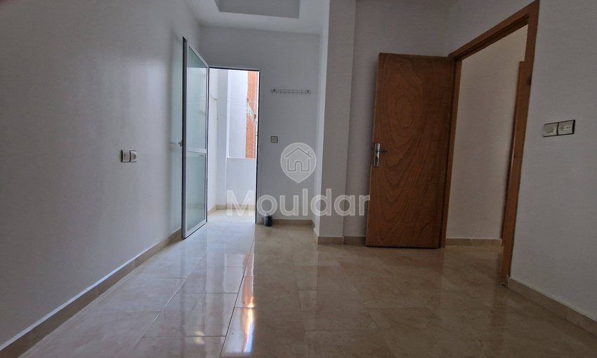 Charmant Appartement 2 Chambres avec Balcon à Ksar el-Kebir - view 4