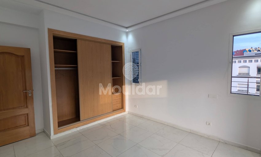 3-Bedroom Apartment with Balcony for Sale in Casablanca - view 4