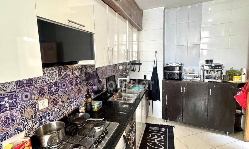 De Vânzare: Apartament Spațios cu 3 Camere în Fès cu Balcon - view 20