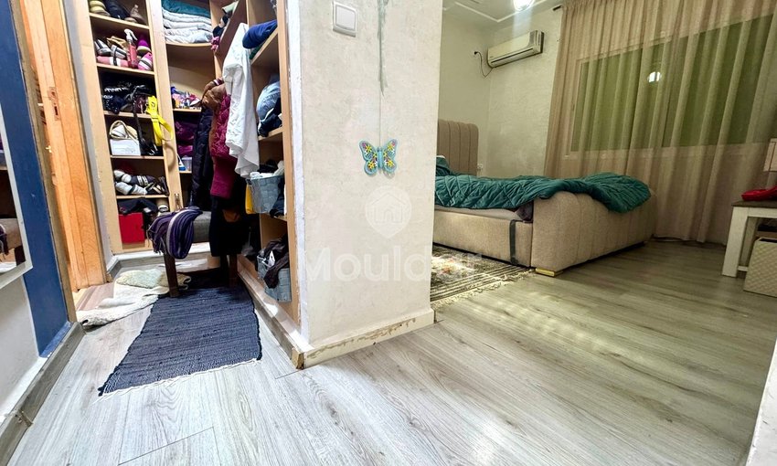 De Vânzare: Apartament Spațios cu 3 Camere în Fès cu Balcon - view 14