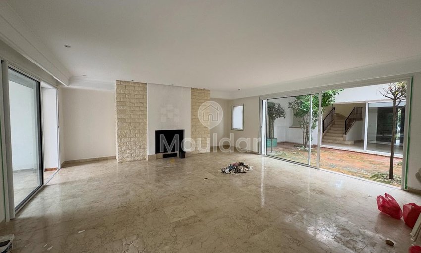 Βίλα Πολυτελείας προς Ενοικίαση στη Δαρ Μπουάζα με Πισίνα - view 3