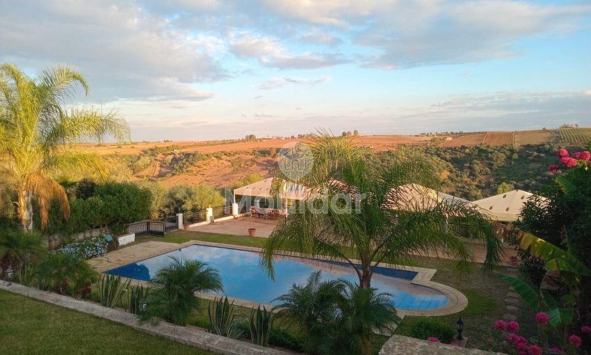 Villa d'Exception à Rabat-Agdal avec Piscine et Jardin Luxueux - view 2