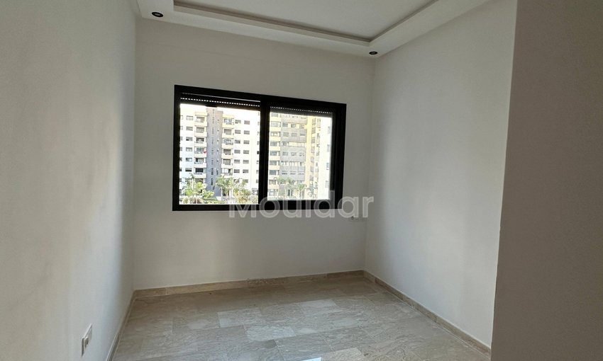 شقة للإيجار في زناتة - view 2