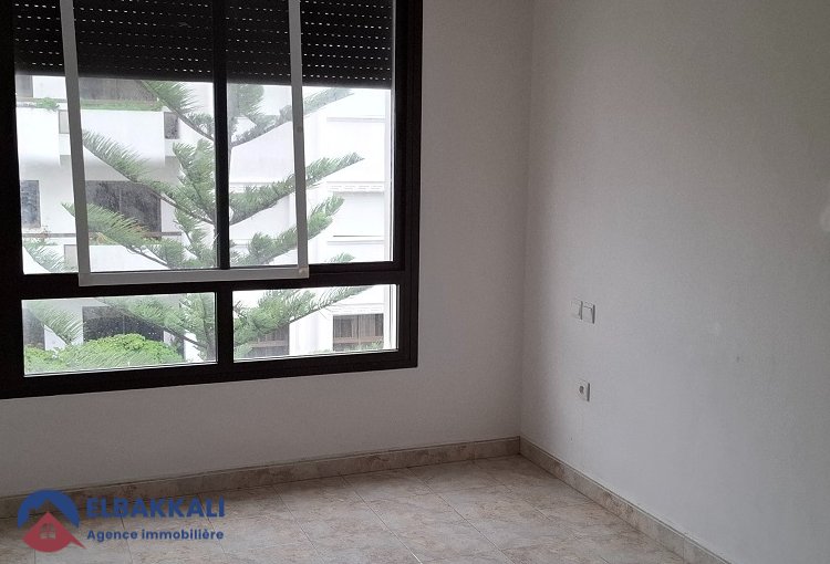 شقة كبيرة فارغة للإيجار في طنجة، إيبيرية - view 5