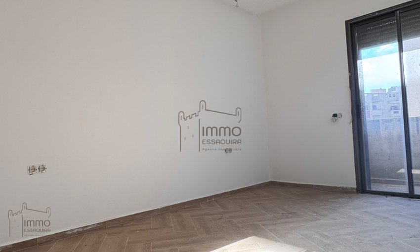 For sale apartment with terrace private access - view 5