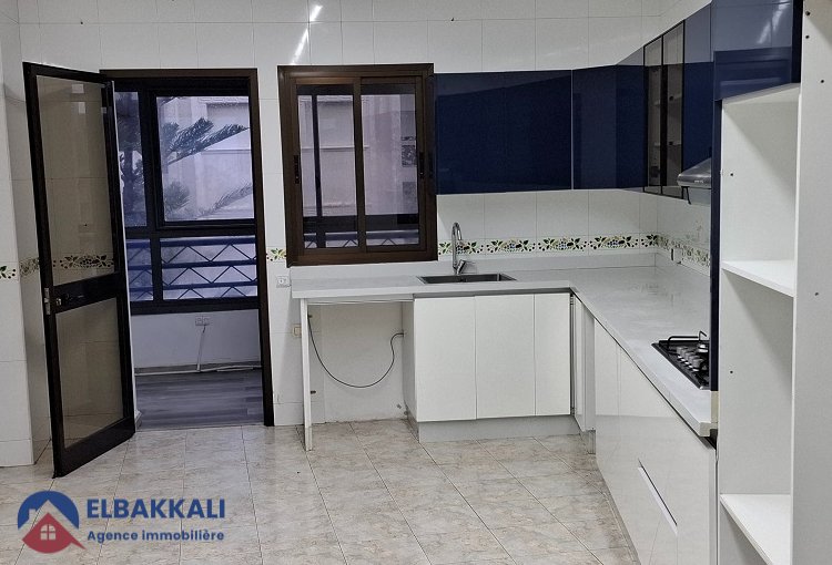 شقة كبيرة فارغة للإيجار في طنجة، إيبيرية - view 14