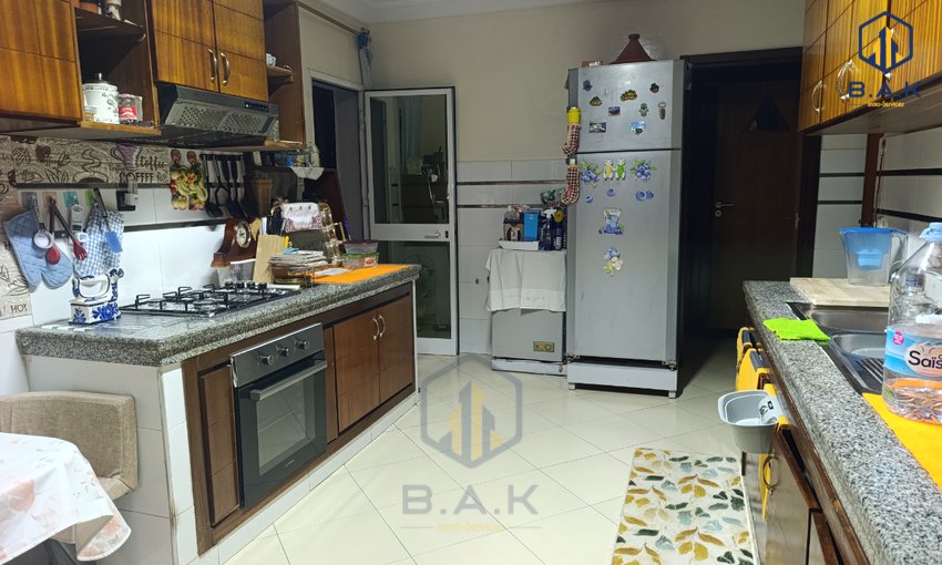 شقة كبيرة للبيع في المدينة العليا - view 11