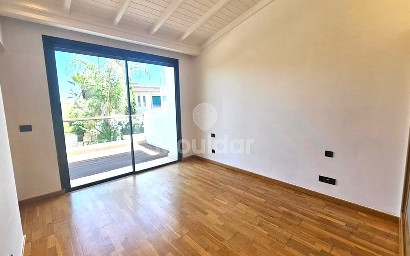 Villa à vendre à Bouskoura Ville Verte