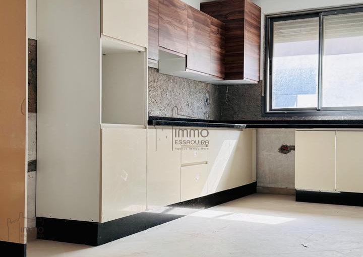 Appartement te koop in Argana met twee gevels - view 3