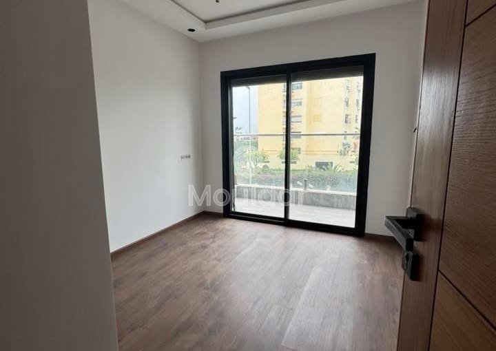 Apartment for rent in Casablanca, California - view 5
