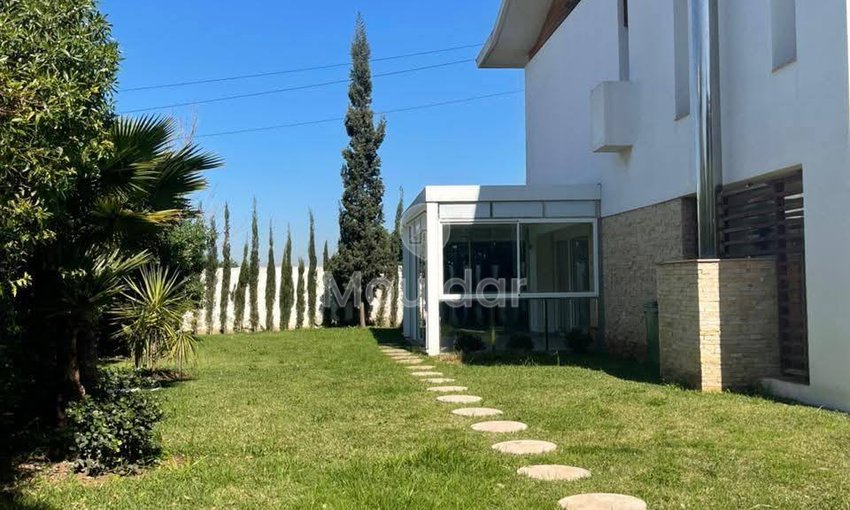 Villa for rent in Bouskoura, Green City