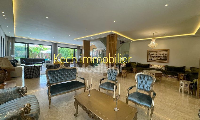 Villa en venta en Marrakech, Ruta de Casablanca
