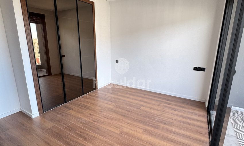 Studio vide à louer à  Quartier des Hôpitaux - view 9