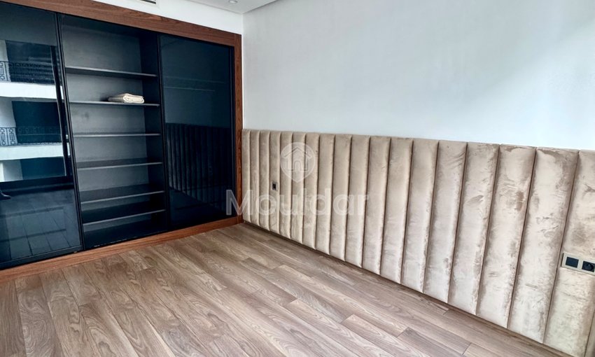Location studio vide a Quartier les princesse  - view 3