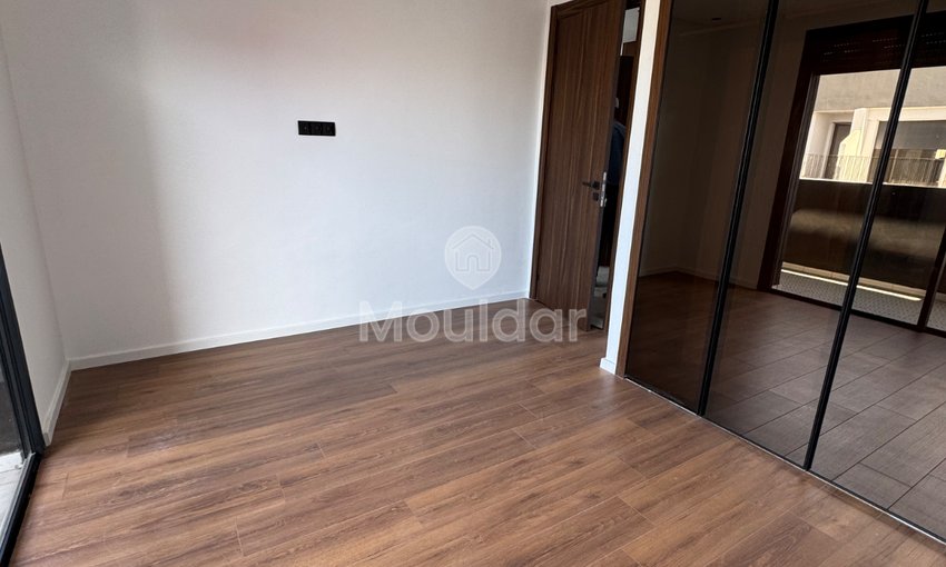 Studio vide à louer à  Quartier des Hôpitaux - view 7