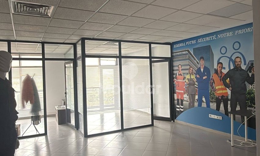 Office for rent in Casablanca, Roches Noires