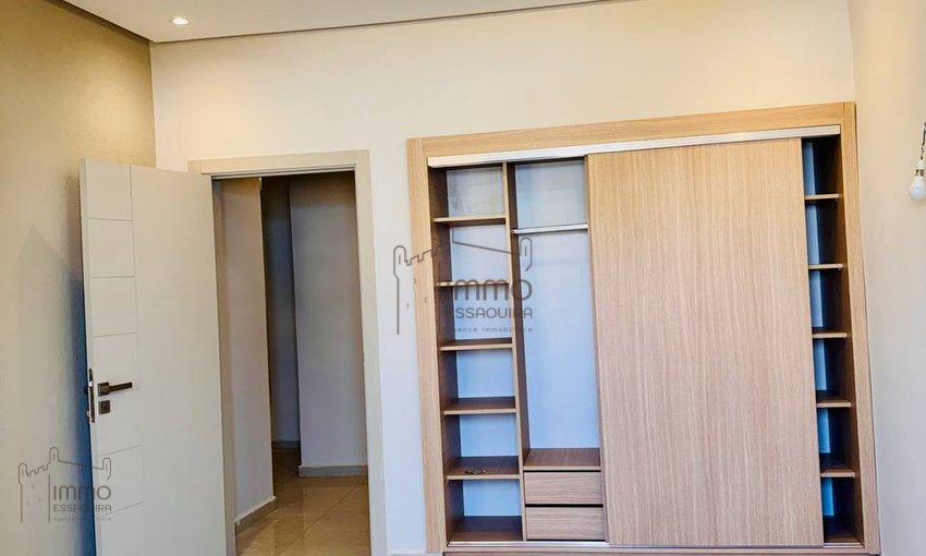 Wohnung zu verkaufen mit 3 Fassaden, Borj - view 2