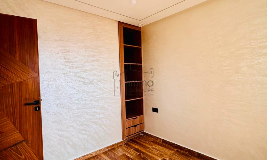 Penthouse apartment with private terrace access - view 12