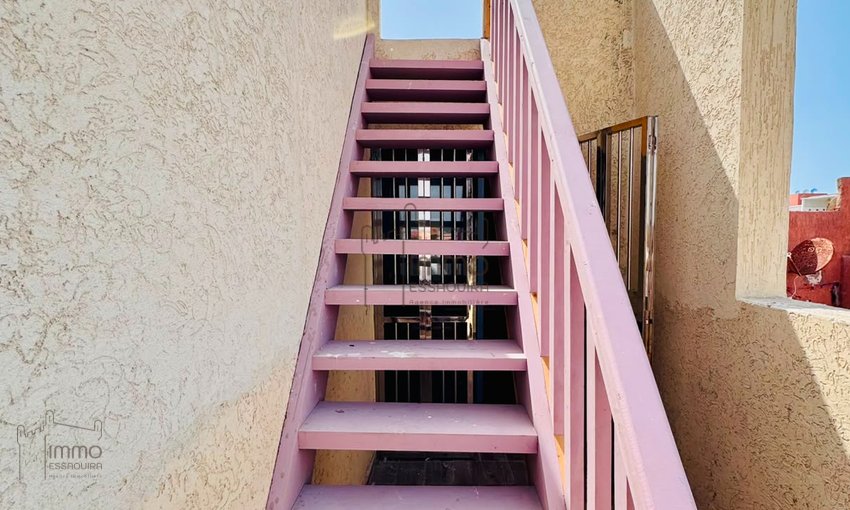 Penthouse apartment with private terrace access - view 19