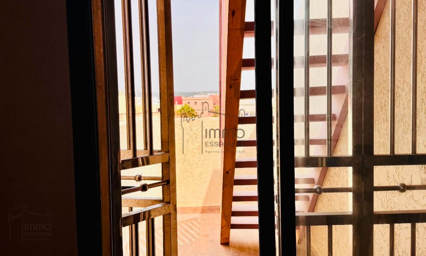 Penthouse apartment with private terrace access - view 17