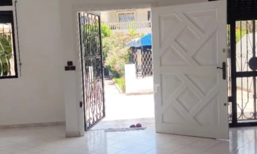Σπίτι προς πώληση στο Μπουζνίκα κοντά στην παραλία - view 5