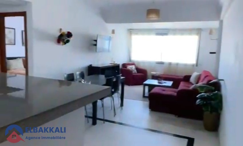 Apartament cu 3 camere de închiriat în centrul orașului Tanger