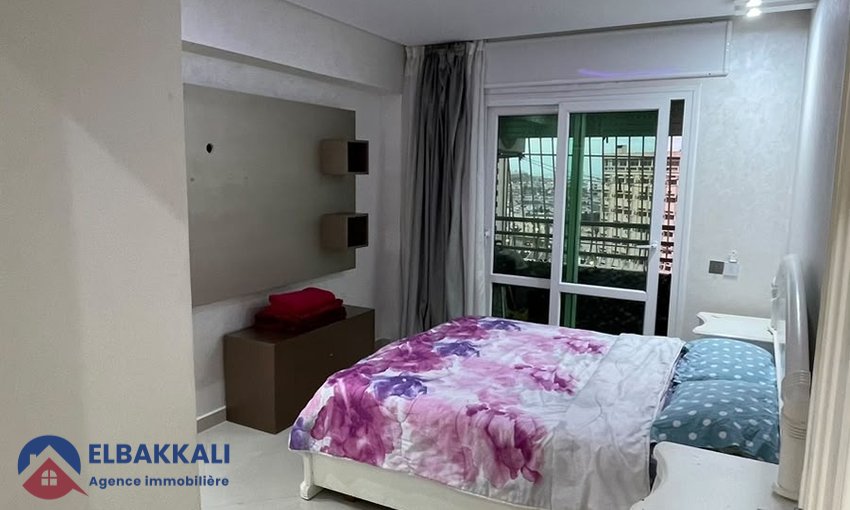 Apartament cu 3 camere de închiriat în centrul orașului Tanger - view 5