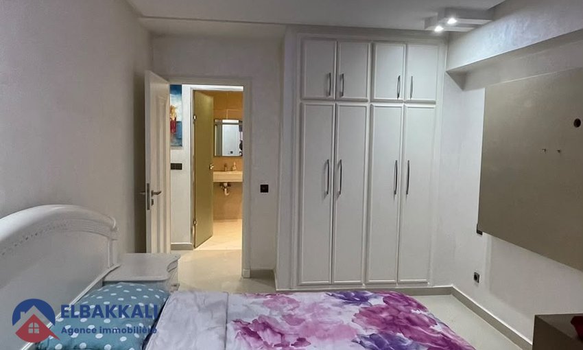 Apartament cu 3 camere de închiriat în centrul orașului Tanger - view 4
