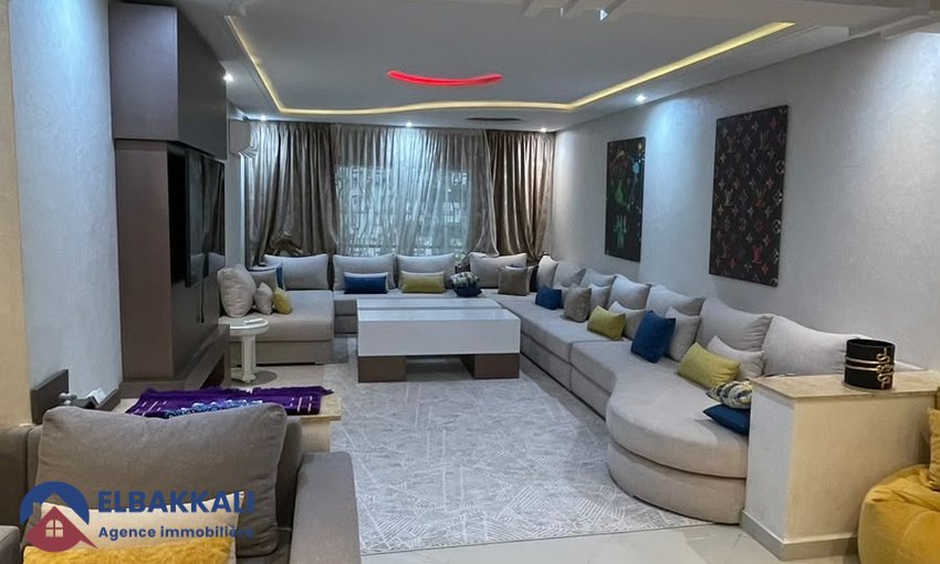 Apartament cu 3 camere de închiriat în centrul orașului Tanger - view 2