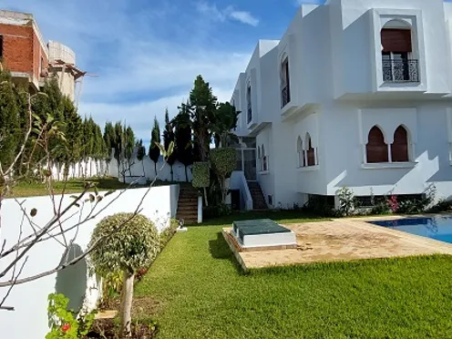 Villa à vendre avec piscine | Tanger Jbel Kbir